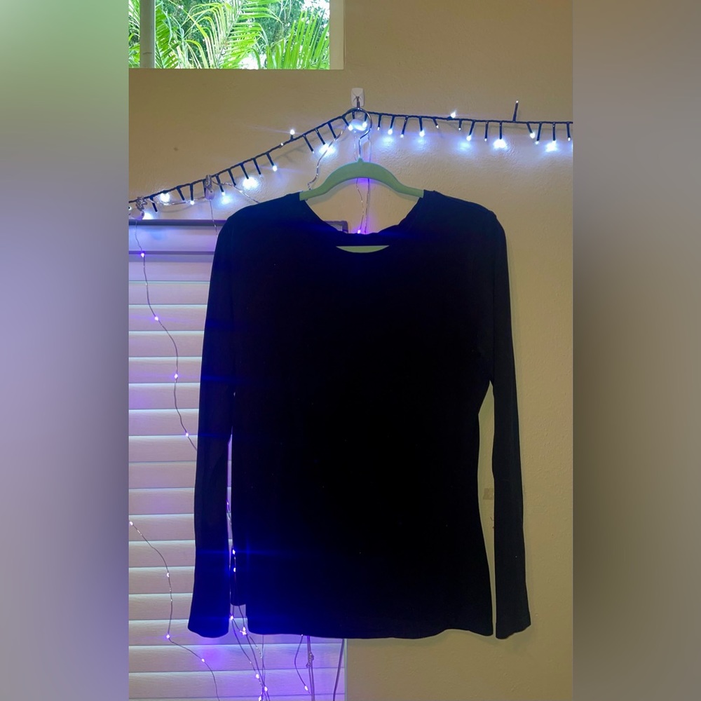 comfy black long sleeve shirt